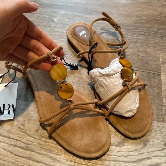 sandals - Picture 8 of 8